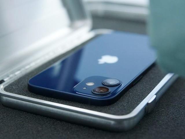苹果回应不配耳机和充电器 三星小米嘲讽iPhone 12